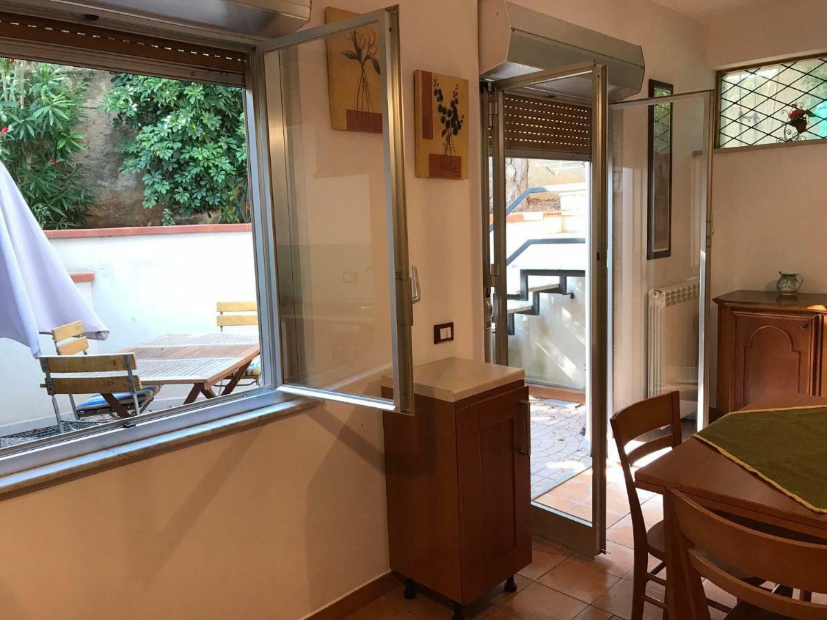Villetta Della Nonna Mondello Palermo Buitenkant foto