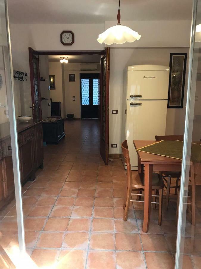 Villetta Della Nonna Mondello Palermo Buitenkant foto